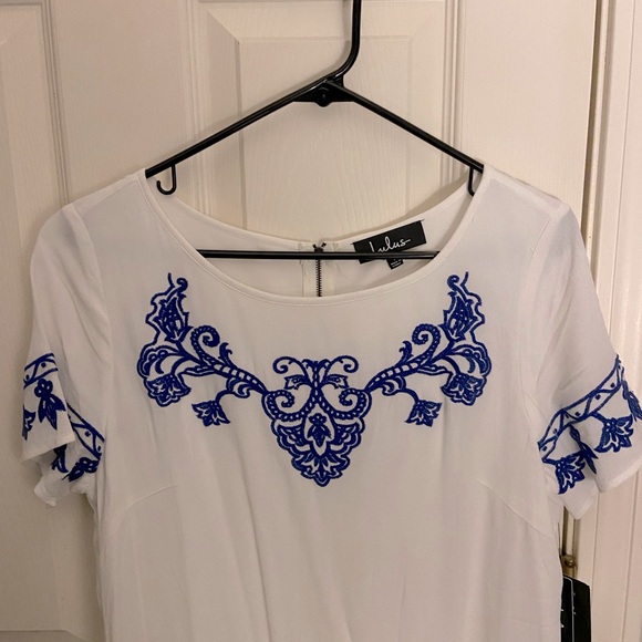 NWT LuLu’s Tale to Tell Blue and Ivory Embroidered Shift Dress - Picture 2 of 4